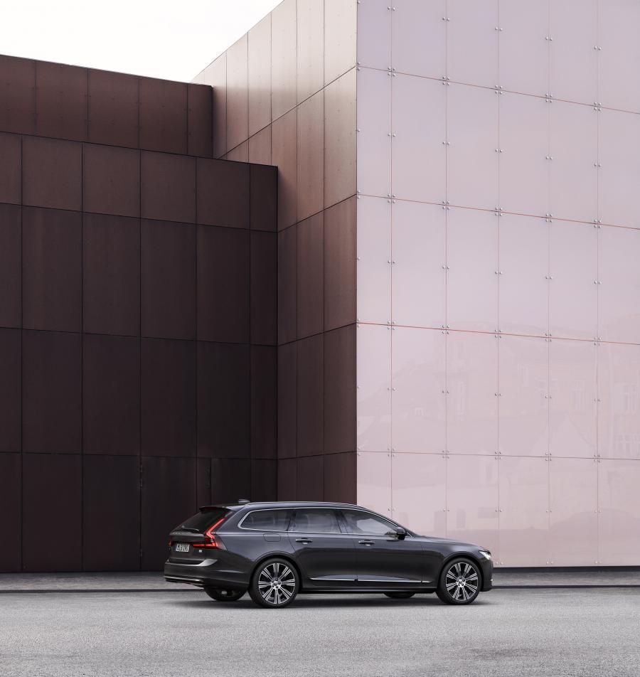  Volvo V90 T8 AWD Recharge Inscription 2020 года  (WW) (фото 5 из 9)